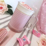 مشروب الشوكولاتة بالفراولة 🍓 Strawberry Hot Chocolate